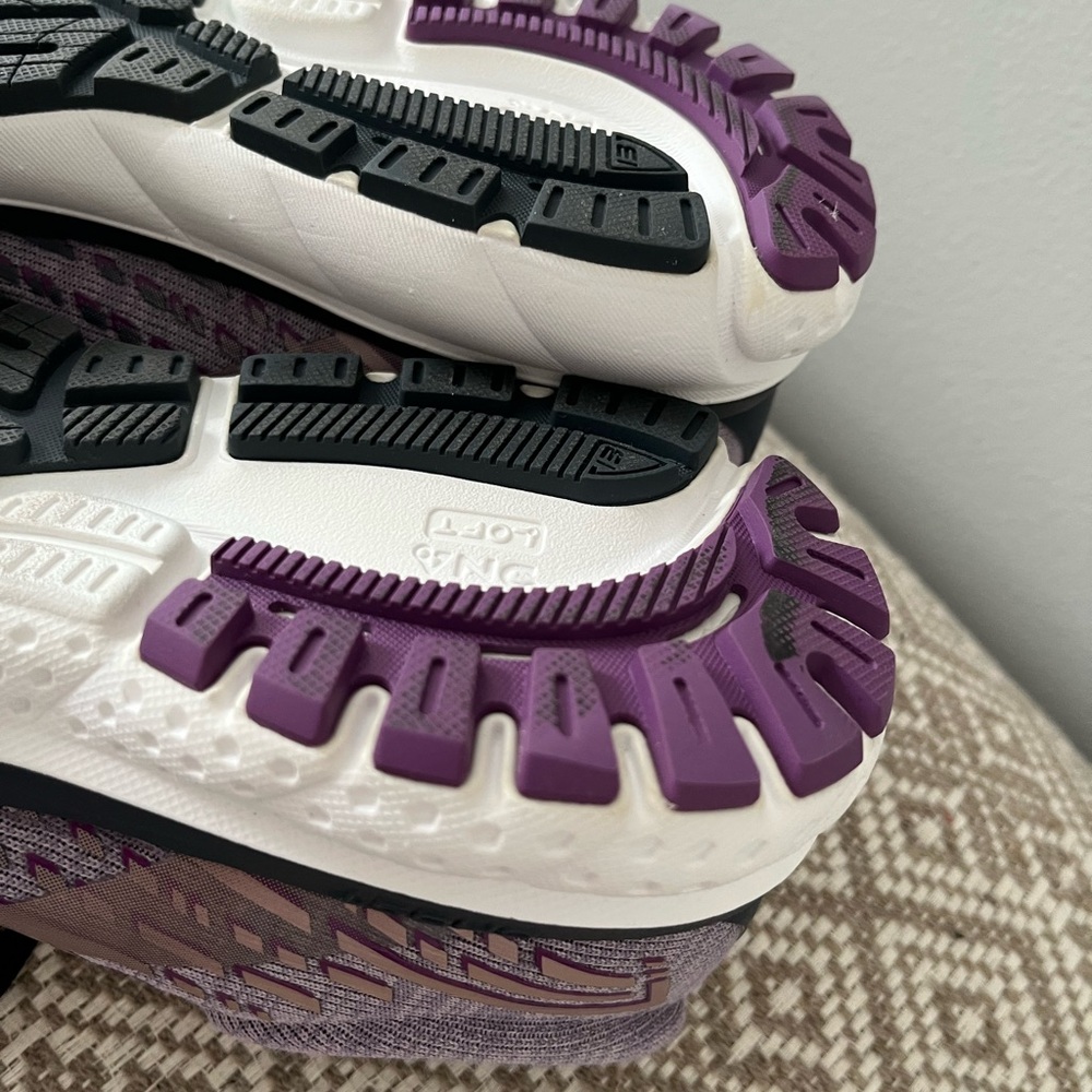Brooks Women's Athletic Shoes Ghost- Purple and Gray - Picture 9 of 11